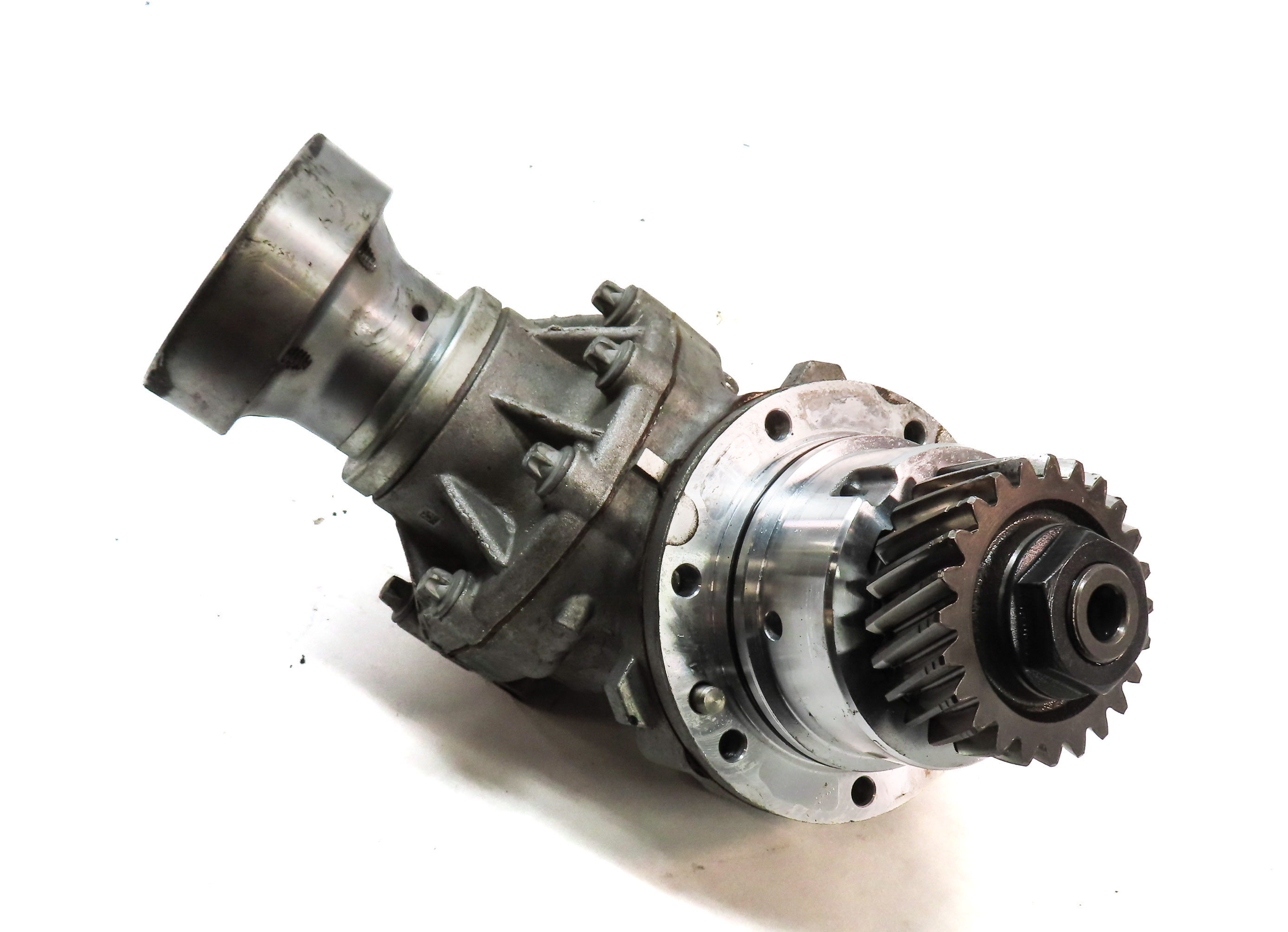 2014-2020 MERCEDES BENZ GLA-CLASS (X156) FRONT TRANSFER CASE BEVEL GEAR ASSEMBLY — exact item pictured